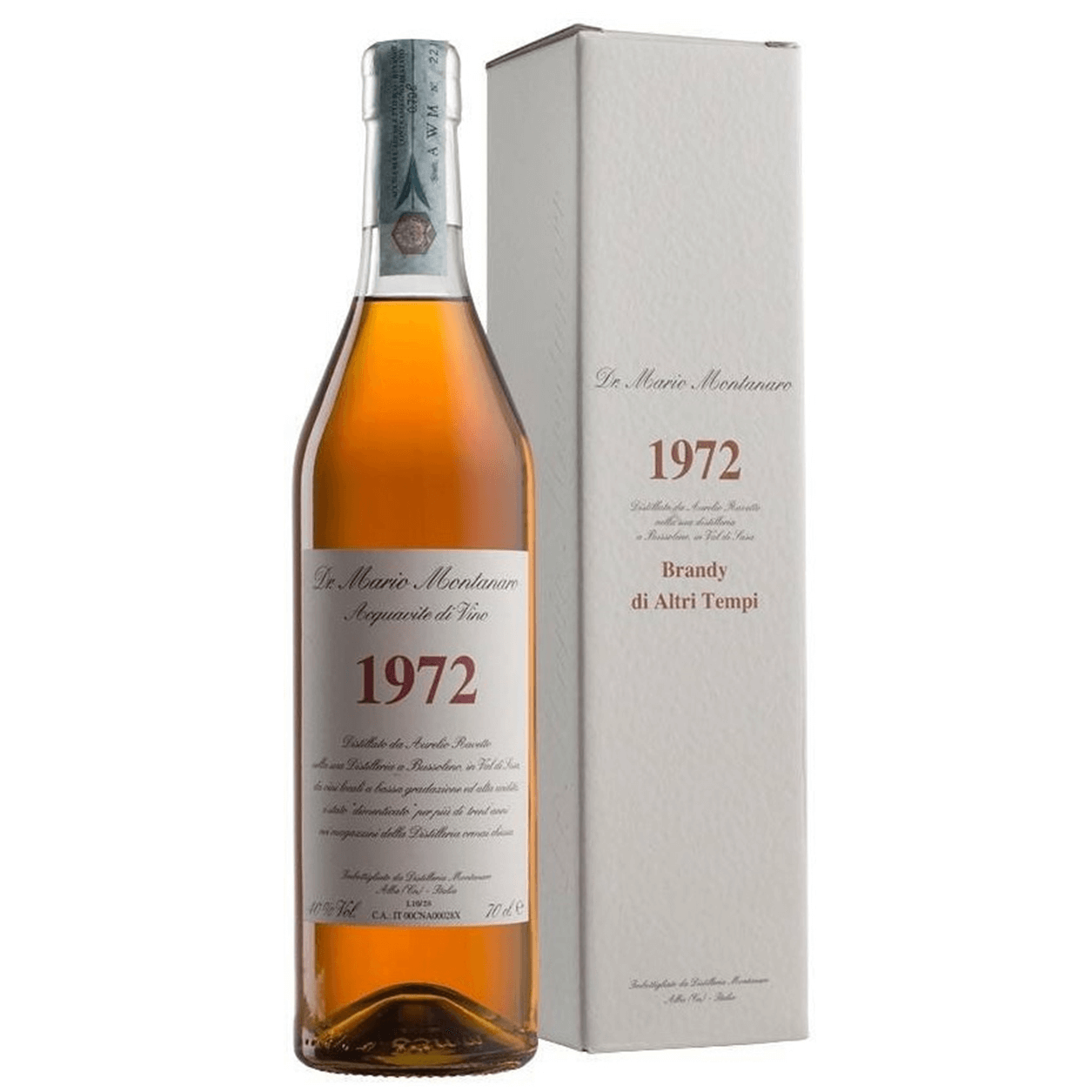 Dal colore giallo intenso il Brandy del 1972 al naso ha profumo speziato tipico del legno.
Si avvertono note più marcate dovute al lungo riposo in botte miste a note più dolci e delicate.
Al palato il gusto pieno conferma il profumo intenso.