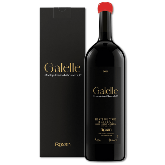 Doppia Magnum da 3 litri con chiusura in ceralacca, confezionata in elegante astuccio lucido serigrafato con manico in cordoncino.

Vino rosso dal colore rosso rubino, profumo complesso con note speziate e frutta matura dal gusto morbido ma deciso.

Vino rosso ottenuto da uve coltivate sulle caratteristiche colline di Rosciano, contornate di "Gale" (da cui deriva il nome), dopo una lunga macerazione con le bucce, subisce un periodo di invecchiamento in botti di rovere per 18-24 mesi nelle cantine Roxan.

Si
