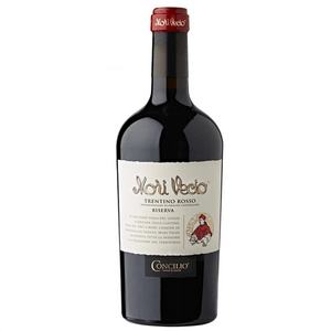 Il nome parla del luogo d’origine della cantina e augura lunga vita.

E’ il vino che più rappresenta la storia della nostra cantina, una prestigiosa riserva nata con la vendemmia del 1967

Tra i primi “uvaggi bordolesi” ad essere prodotti in Trentino, è ottenuto da uve di Merlot, Cabernet Franc e Cabernet Sauvignon.


Colore: rosso rubino con leggere sfumature granata.

Profumo: equilibrato di frutta rossa e pepe, con una nota di vaniglia data dalla botte di rovere francese. 
 