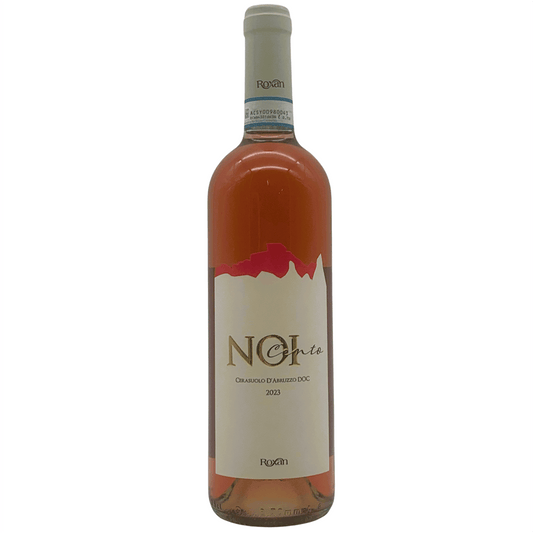 Il Cerasuolo d'Abruzzo della Roxan è un rosato di grande freschezza, versatilità e piacevolezza.

Si offre con un bouquet che alterna note di fragoline di bosco e ciliegia e al sorso si dimostra appagante e di buona persistenza. 

Un vino gastronomico, perfetto anche come aperitivo
