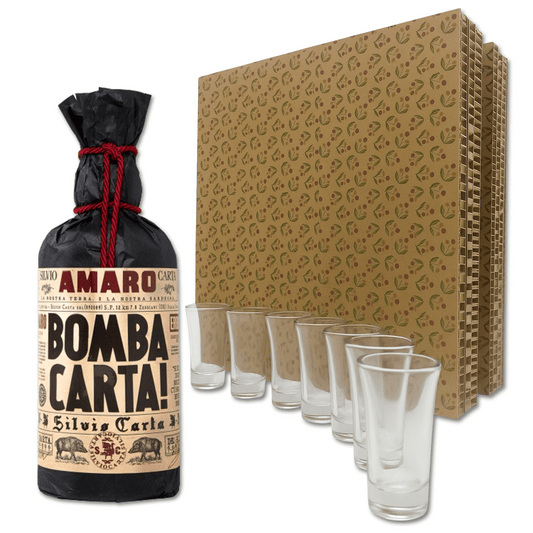 Color testa di moro intenso, profuma di resine, pinoli e alghe, con venature balsamiche importanti e profonde: menta, eucalipto e cioccolato amaro si fondono con miele scuro e spezie, il tutto condito da macchia mediterranea.

Assaggio potente, dalla spiccata vena amaricante di erbe officinali, mostra ricordi di mirto, ginepro e chiodi di garofano.

Impressionante l’eco della lunga persistenza, minerale, salina, balsamica e tostata che lascia la bocca aromatizzata per diversi minuti dopo la deglutizione.

N