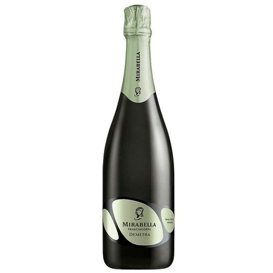 Resa: Non superiore a 70 q.li/ettaro.
Vendemmia: Manuale, solo di grappoli sani a perfetta maturazione raccolti in piccole casse forate.
Vinificazione: Selezione manuale dei migliori grappoli in fase di riempimento presse. Spremitura con rese limitate (50%) per mantenere elevata l’acidità, utilizzo del solo mosto fiore e fermentazione in acciaio a temperatura controllata di 16-18 °C. Nessuna aggiunta di solfiti in tutte le fasi della vinificazione
Vini di riserva: Assenti
Dosaggio: Brut Nature