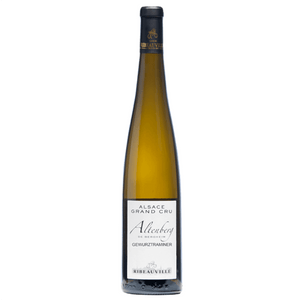 Questo Gewurztraminer Grand Cru Altenberg di Bergheim dal sapore amabile ha un tipico naso di frutta candita con note di fico e rosa. 

Al palato è ricco, strutturato e potente, con un finale fresco.

A nord di Ribeauvillé, sul Ban de Bergheim, il vigneto si trova sul versante sud del capezzolo di Grasberg in forte pendenza, con suoli marno-calcarei molto sassosi, poco profondi e ricchi di fossili.

Vigneto collinare interamente raccolto a mano sulla famosa faglia geologica di Ribeauvillé