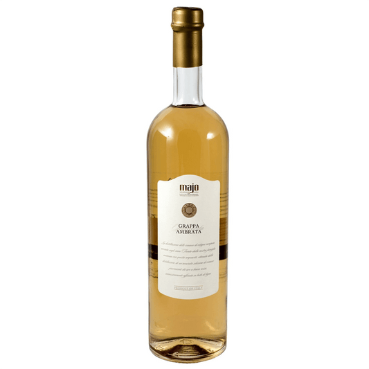 Grappa invecchiata, prodotta da una selezione di vinacce autoctone, esprime tutto il carattere e l'essenza dei grandi vitigni campani a bacca bianca

Priva di ogni tipo di aroma aggiunto.
Limpida, cristallina e brillante.
Fragranze di vinacce in evidenza.
Asciutta e delicata.
Affinata in botti di rovere.