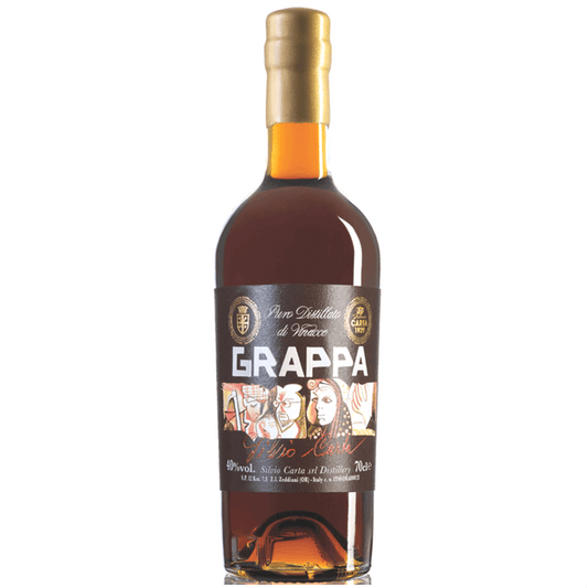 Grappa di vinacce ottenuta con distillazione discontinua nell’alambicco in rame che si riserva solo ai migliori prodotti, come in questo caso.

Il distillato, poi, invecchia in modo naturale per oltre un anno in piccole botti di castagno. 

Aspetto: Colore ambrato con riflessi dorati dovuti all’invecchiamento.

Profumo: Delicato, fine, con note floreali che riconducono alla materia prima.

Sapore: Morbido e floreale con note di mandorla, miele e mela verde che sfumano in un leggero sentore di vaniglia 