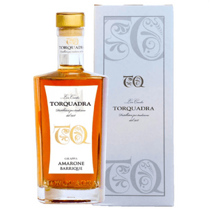 Una grappa italiana, che ha le sue radici in Valpolicella, una regione vitivinicola rinomata per il suo vino Amarone. Questa grappa è prodotta a partire da vinacce di uve passite, che vengono delicatamente pigiate durante la vinificazione. Successivamente, queste vinacce vengono distillate in piccoli alambicchi di rame, utilizzando un metodo discontinuo a vapore, rispettando la tradizione trentina.

Il risultato è una grappa morbida, dal profumo intenso e che combina sapientemente l’aromaticità spiccata