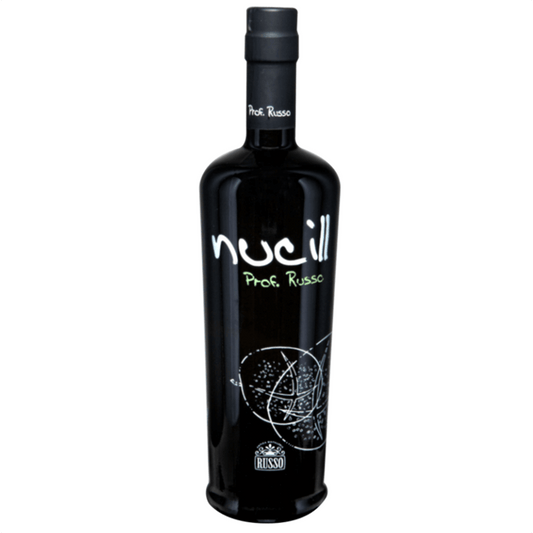Liquore ottenuto dall'infusione del mallo delle noci in alcool con l'aggiunta di spezie, quali la noce moscata, i chiodi di garofano, chicchi di caffè e cannella.

Vengono usate solo ed esclusivamente noci di Sorrento selezionate!