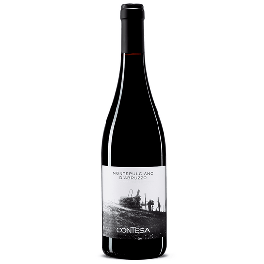INVECCHIAMENTO Avviene in botti di rovere da 30Hl per un periodo di 6/8 mesi.
Dopo l’imbottigliamento il vino riposa almeno 4 mesi in bottiglia prima della vendita.
Rosso rubino carico, poco trasparente e limpido.
Naso varietale, netto e fresco, con accenni di liquirizia, fave di cacao, polvere di caffè, confettura di frutti rossi.
In bocca regala un effetto deciso e distinto, con tannino indicativo dello stile del vino.
Carattere, forza e materia per un vino vibrante e di notevole impatto