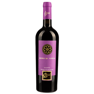 Il Vino Nero di Troia IGP è un calice di pura eleganza, con il suo colore rosso intenso e sfumature aranciate che ne sottolineano la maturità.

Questo vino, ricco di corpo e struttura, è un compagno ideale per cene importanti, grazie ai suoi tannini morbidi e al suo sapore avvolgente.

Affinato in acciaio, il Nero di Troia si presenta come un vino di grande carattere, perfetto per accompagnare piatti ricchi e strutturati.