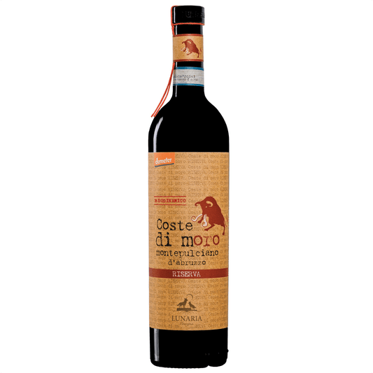 Affinamento di almeno 18 mesi in botti di rovere di medio grandi dimensioni.

Rosso rubino impenetrabile, al naso frutta rossa e confettura di amarena su tutto, lievi note di cacao e tostature ne completano il bouquet.

In bocca è caldo, giustamente tannico e quindi morbido, intenso, e con il tipico finale lungo e persistente