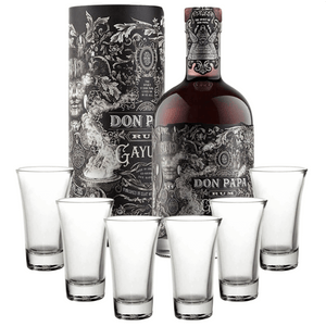 Gayuma, che significa "pozione d'amore", è stato creato proprio come l'antica bevanda utilizzata in questi riti folcloristici dai quali trae ispirazione.
Don Papa Gayuma è un’edizione limitata di Rum distillato e invecchiato sull’Isola di Sugarlandia prima di essere delicatamente affumicato.
Realizzato utilizzando al 100% melassa di zucchero di canna proveniente dall’Isola di Negros,
Don Papa Gayuma è distillato e invecchiato nel clima unico presente nei dintorni del vulcano, alle pendici del Monte Kanlaon