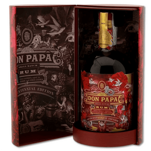 Don Papa Quincentennial è un rum maturato con il doppio invecchiamento e imbottigliato a gradazione piena.

Invecchia in botti di rovere americano bourbon Whisky e successivamente affina in botti da vino Porto.

Rilasciato per commemorare il quinque centenario della prima circumnavigazione della Terra un viaggio epico che portò infine allo sbarco degli spagnoli nelle Filippine.

Solo 500 bottiglie numerate singolarmente di questo rum super premium sono disponibili a livello globale.

Colore: Ambrato chiaro 