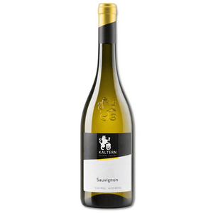 La particolare aromaticità e piacevolezza di questo vino è data dalla vendemmia tardiva di uva particolarmente matura e perfettamente sana coltivata su vigneti collinari con esposizione sud e est tra 350 e 450 m sul livello del mare.

Giallo paglierino
Al naso colpiscono le fresche note di sambuco e uva spina si uniscono alle sensazioni della frutta esotica
Il palato è un‘acquolina di frutta croccante che si stempera nella mineralità intensa; la lunga persistenza è un trionfo di frutta