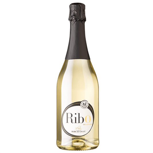 Al naso è nitido e fine con belle note di frutta fresca.

Croccante all'inizio, leggero con aromi di una mix di frutti gialli e moscato.

Finale morbido combinato con una vivace acidità rendono questo vino molto piacevole e bevibile.

Il vino dealcolizzato non è paragonabile al vino tradizionale.

Restano solo aromi di frutta fermentata.