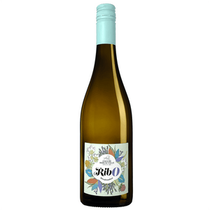 Al naso è fine e tagliente con belle note di frutta gialla fresca.

Al palato, è croccante leggero con una miscela di frutta e uva di moscato d'Alsazia.

Una sorta di finale delicato combinato con una vivida acidità rendono questo vino molto piacevole e beverino.

Il vino dealcolizzato non è paragonabile al vino tradizionale.

Restano solo aromi di frutta fermentata.