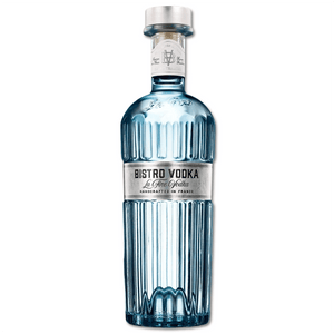 Vodka Bistro viene prodotta con alambicco tradizionale per Cognac.
L’alcol neutro (96,4% vol.) è ottenuto 100% dal frumento per una vodka più prestigiosa, da rettificazione in 7 passaggi.

Viene aggiunto un piccolo quantitativo di zafferano per donare più corpo alla vodka.

Si presenta d’aspetto trasparente, cristallino. Al naso è molto elegante grazie alle sue molteplici distillazioni che rendono l’alcol di frumento morbido e fine. Versandola libera un bouquet di sentori 