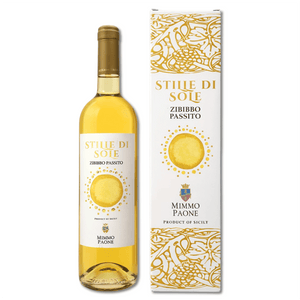 Zibibbo passito naturale con uve appassite in parte sulla pianta ed in parte al sole sui graticci.

Si ottiene un vino zibibbo dolce, con un buon residuo zuccherino naturale.

Ottimo per dolci secchi a base di mandorla e formaggi stagionati.

Colore: Giallo paglierino intenso con riflessi dorati

Profumo: Ricco, intenso e aromatico, di frutta tropicale, agrumi, fiori di zagara e pietra focaia

Gusto: Morbido e ricco, ben bilanciato tra dolcezza e freschezza

PERFETTO DA BERE CON:

Formaggi erborinati